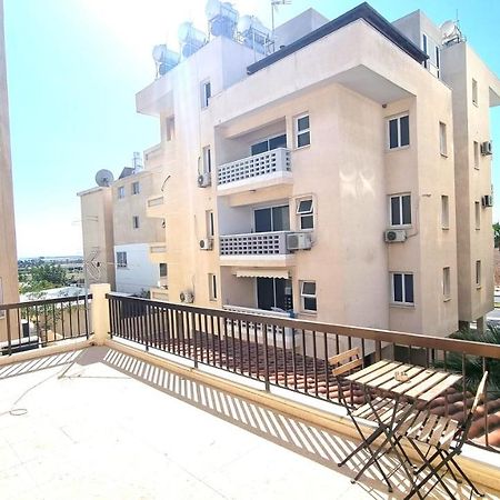 Cozy Beach Apt, Near Airport With 100Mbit Internet Larnaca Exteriér fotografie